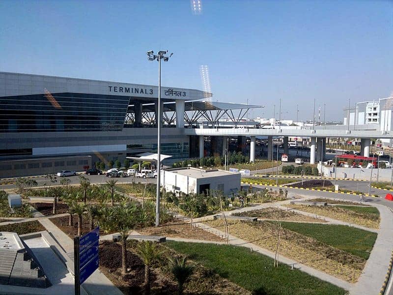 इंदिरा गांधी अंतर्राष्ट्रीय हवाई अड्डा 1